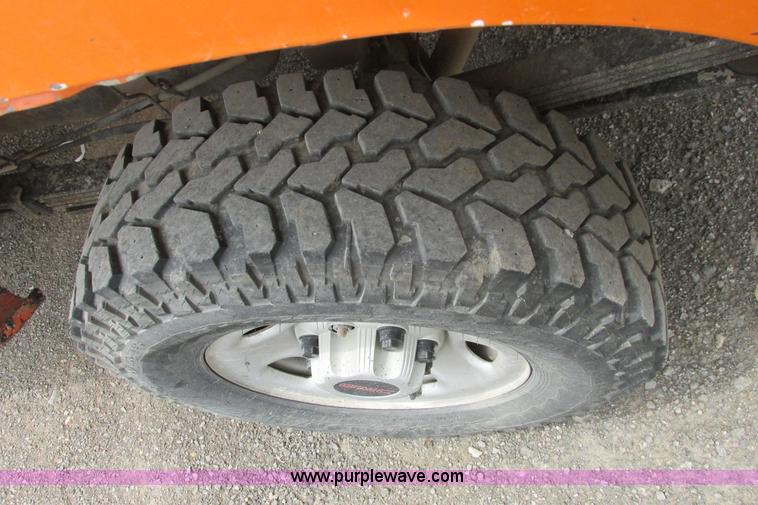 image for item G8352 2008 GMC Sierra 2500HD Ext. Cab pickup truck