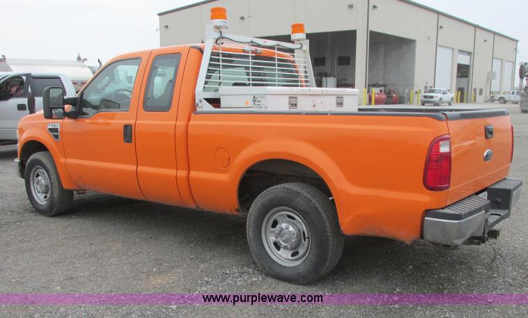 image for item G8353 2010 Ford F250 Super Duty XL SuperCab pickup truck