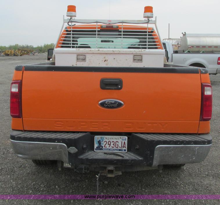 image for item G8353 2010 Ford F250 Super Duty XL SuperCab pickup truck