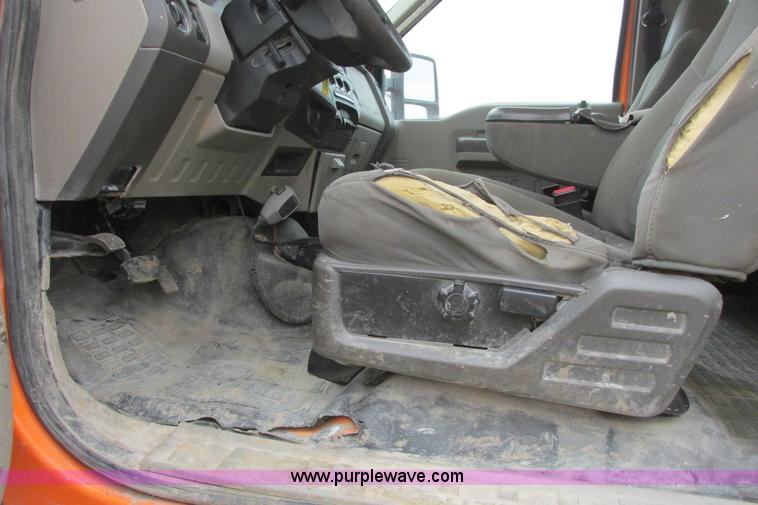 image for item G8353 2010 Ford F250 Super Duty XL SuperCab pickup truck