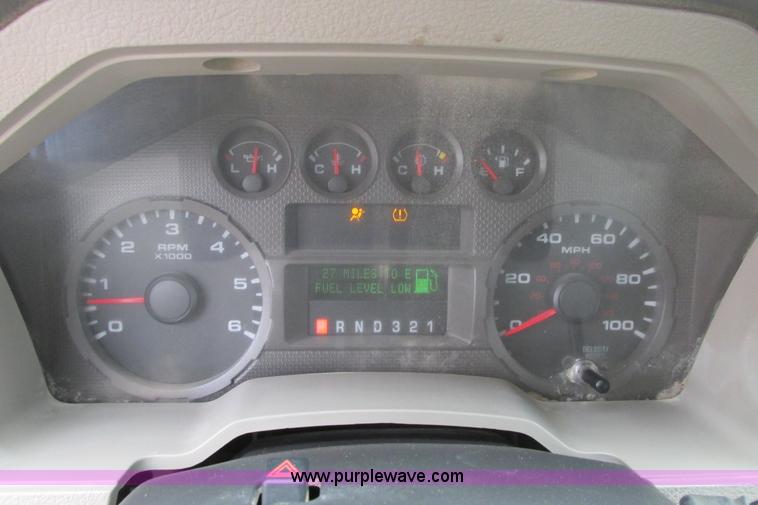 image for item G8353 2010 Ford F250 Super Duty XL SuperCab pickup truck