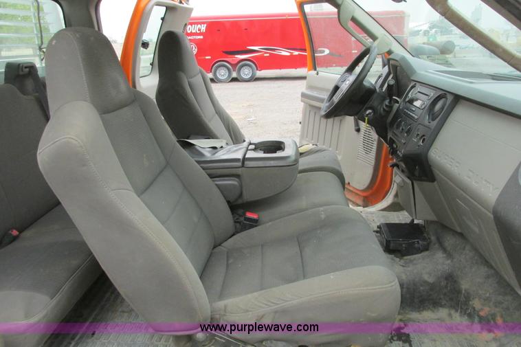 image for item G8353 2010 Ford F250 Super Duty XL SuperCab pickup truck