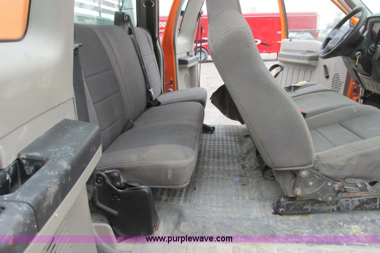 image for item G8353 2010 Ford F250 Super Duty XL SuperCab pickup truck