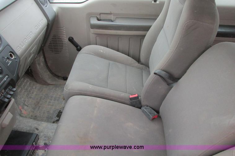 image for item G8353 2010 Ford F250 Super Duty XL SuperCab pickup truck