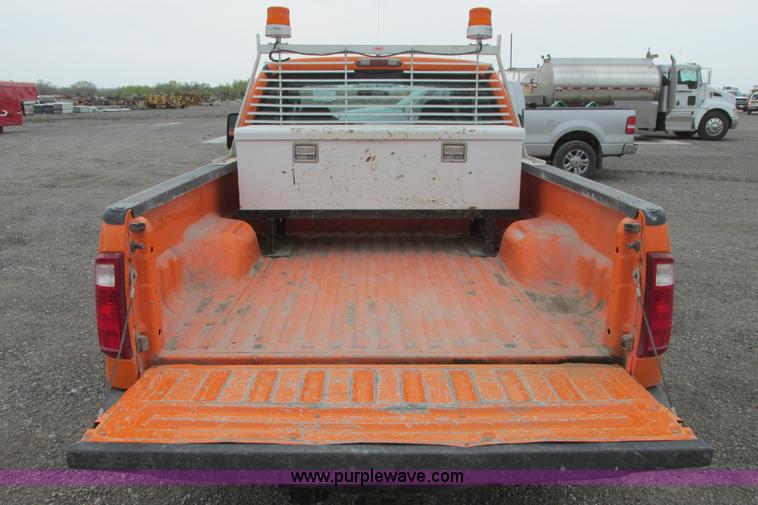 image for item G8353 2010 Ford F250 Super Duty XL SuperCab pickup truck
