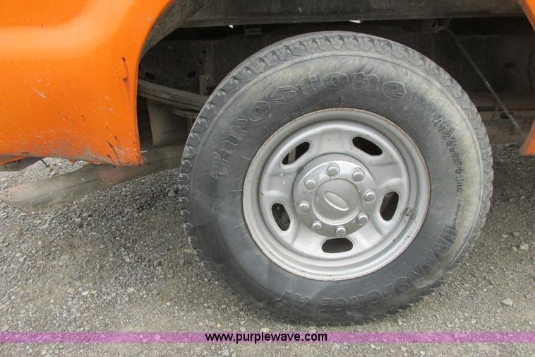 image for item G8353 2010 Ford F250 Super Duty XL SuperCab pickup truck