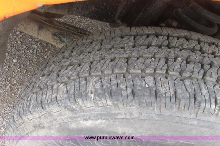 image for item G8353 2010 Ford F250 Super Duty XL SuperCab pickup truck