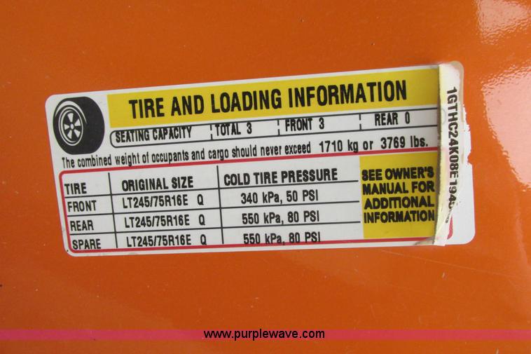 image for item G8354 2008 GMC Sierra 2500HD pickup truck