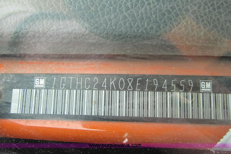 image for item G8354 2008 GMC Sierra 2500HD pickup truck