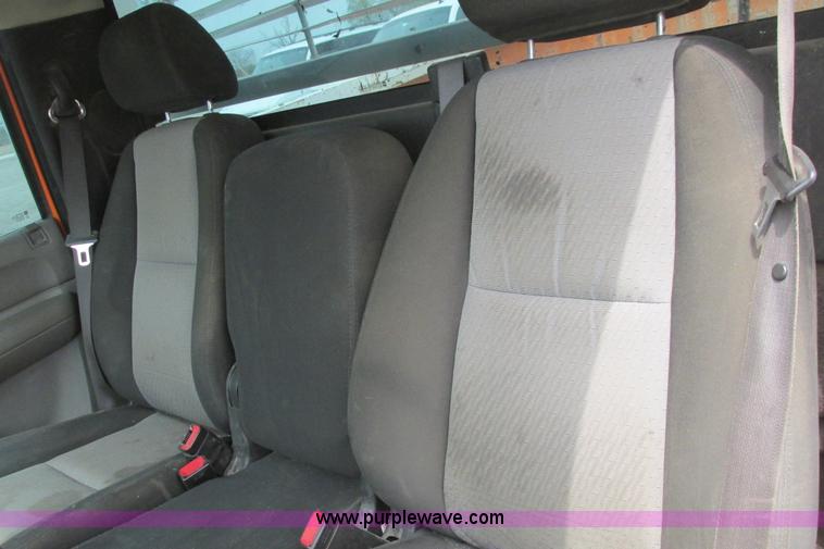 image for item G8354 2008 GMC Sierra 2500HD pickup truck