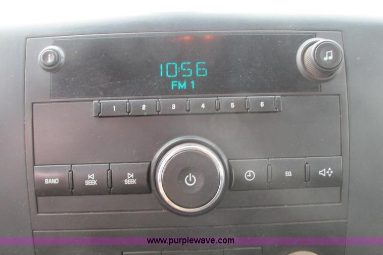 image for item G8355 2009 GMC Sierra 2500HD Ext. Cab pickup truck