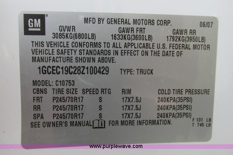 image for item G8356 2008 Chevrolet Silverado 1500 LT pickup truck