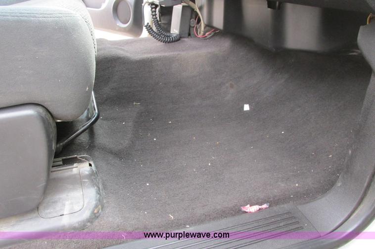 image for item G8356 2008 Chevrolet Silverado 1500 LT pickup truck