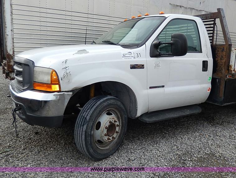 image for item H1398 2000 Ford F450 Super Duty XL flatbed truck