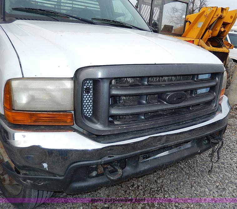 image for item H1398 2000 Ford F450 Super Duty XL flatbed truck
