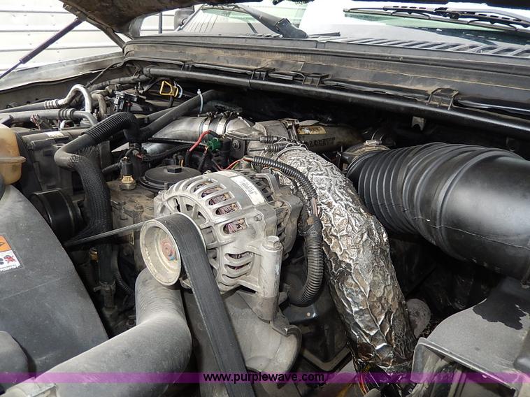 image for item H1398 2000 Ford F450 Super Duty XL flatbed truck