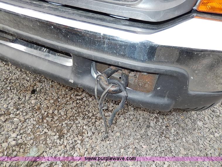 image for item H1398 2000 Ford F450 Super Duty XL flatbed truck