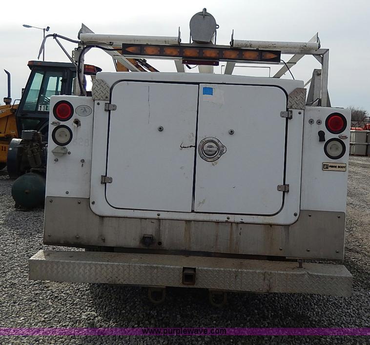 image for item H1401 1999 Ford F250 Super Duty XL utility truck