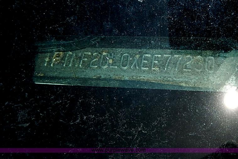 image for item H1401 1999 Ford F250 Super Duty XL utility truck