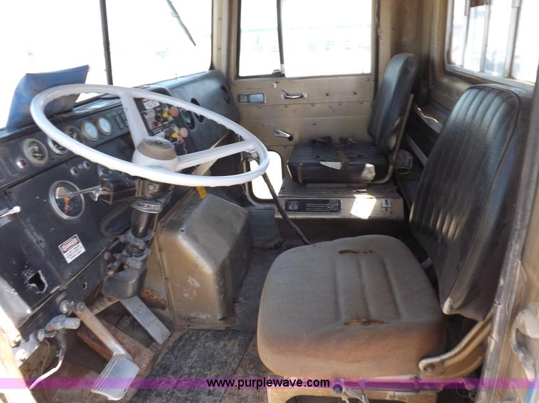 image for item H1944 1974 International Paystar 5000 semi truck