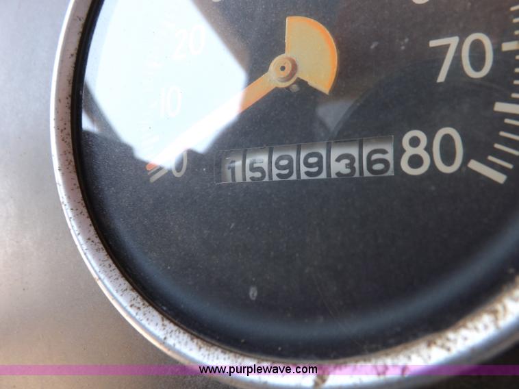 image for item H1944 1974 International Paystar 5000 semi truck