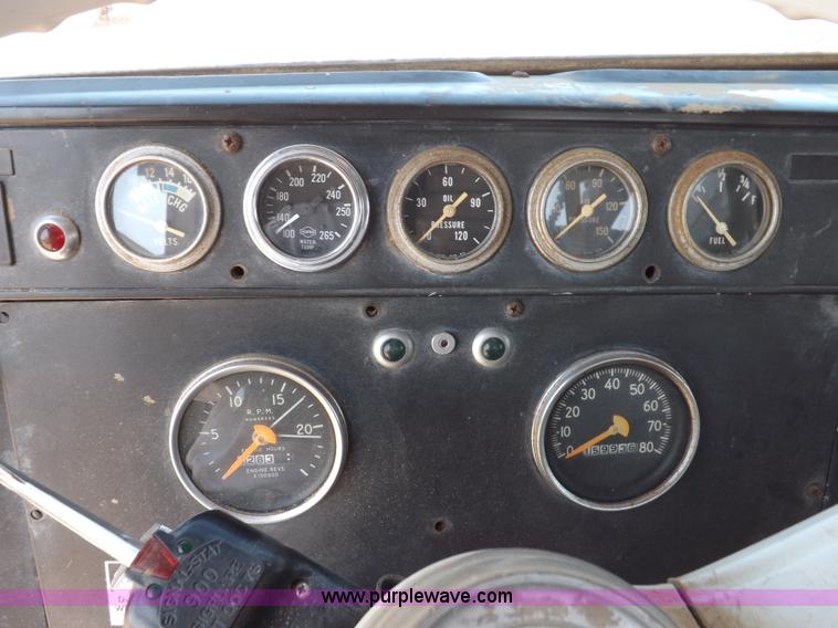 image for item H1944 1974 International Paystar 5000 semi truck