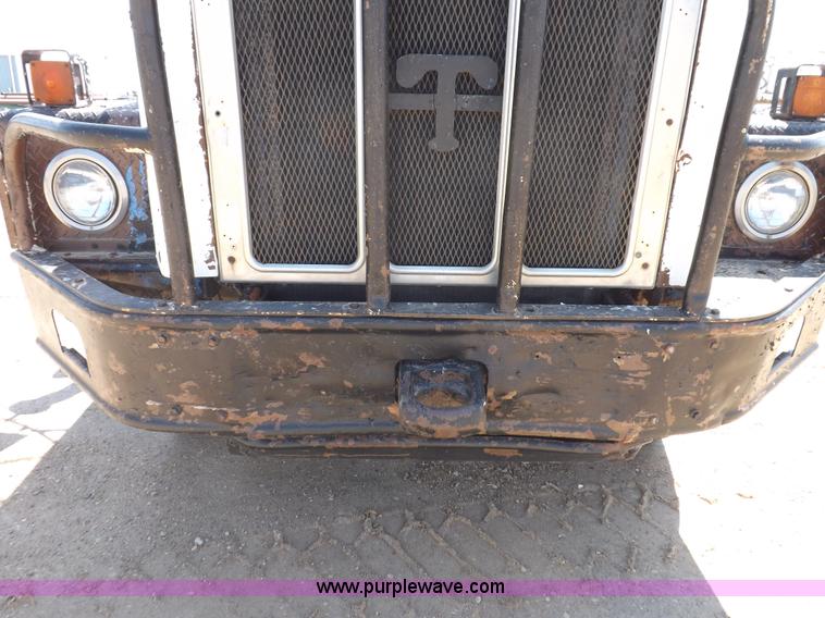 image for item H1944 1974 International Paystar 5000 semi truck