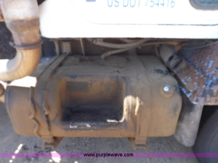 image for item H1944 1974 International Paystar 5000 semi truck