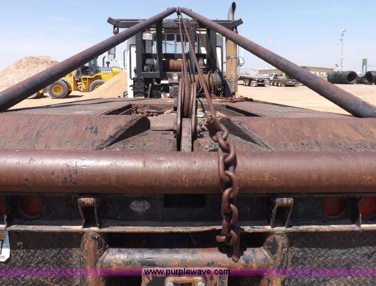 image for item H1944 1974 International Paystar 5000 semi truck