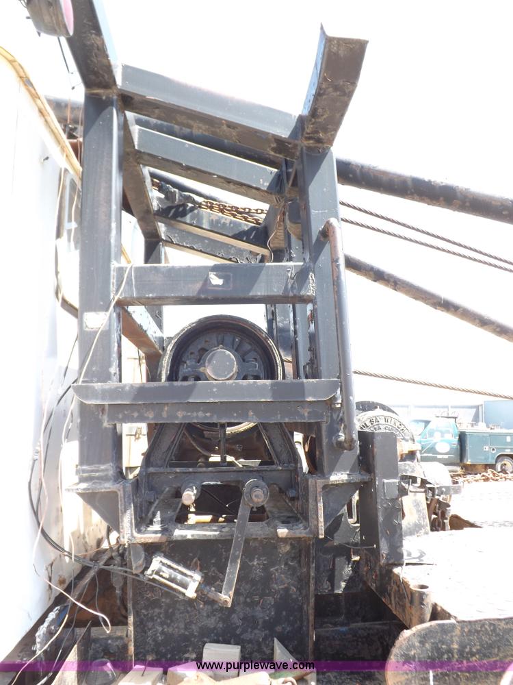 image for item H1944 1974 International Paystar 5000 semi truck