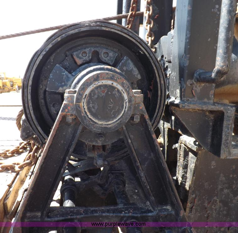 image for item H1944 1974 International Paystar 5000 semi truck