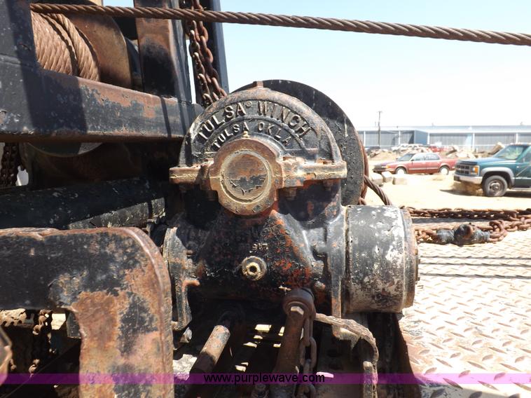 image for item H1944 1974 International Paystar 5000 semi truck