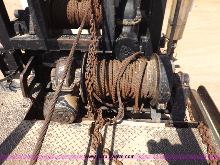 image for item H1944 1974 International Paystar 5000 semi truck