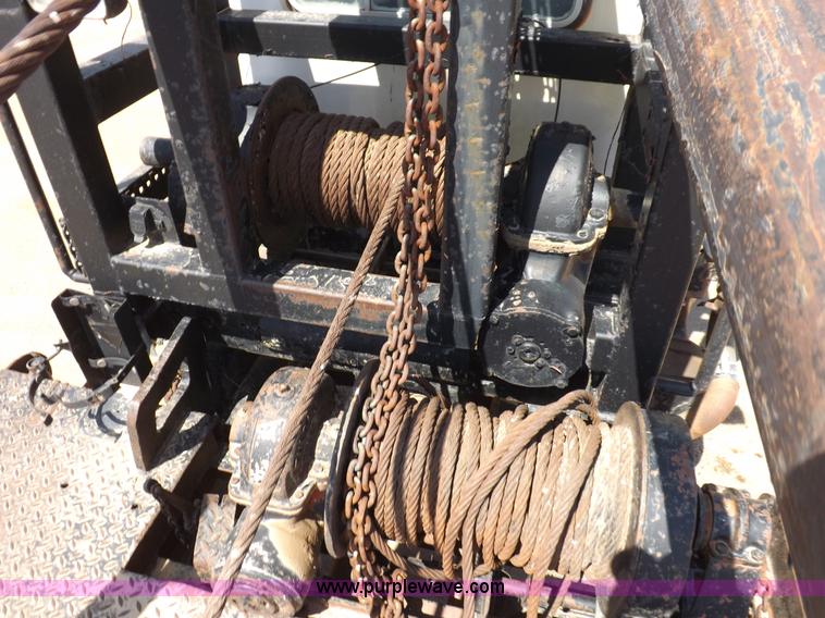 image for item H1944 1974 International Paystar 5000 semi truck