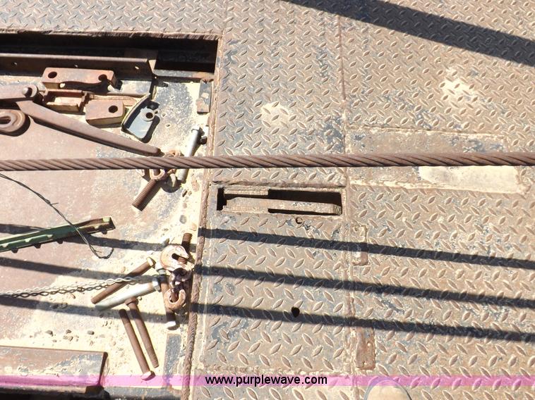 image for item H1944 1974 International Paystar 5000 semi truck