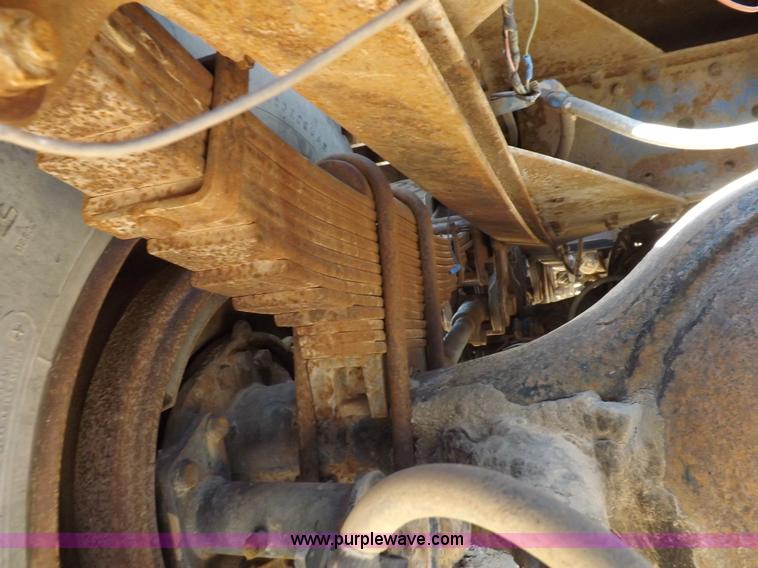 image for item H1944 1974 International Paystar 5000 semi truck