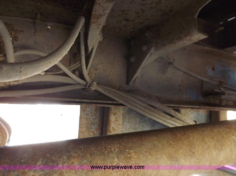 image for item H1944 1974 International Paystar 5000 semi truck