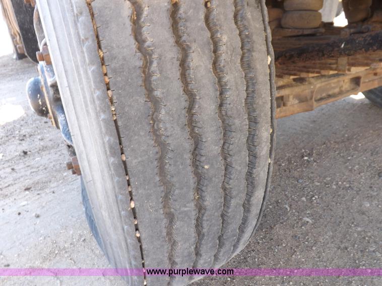 image for item H1944 1974 International Paystar 5000 semi truck