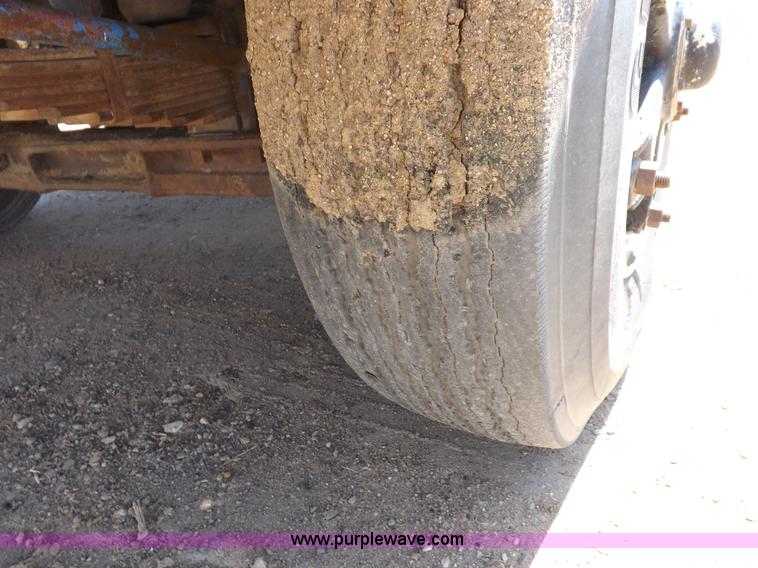 image for item H1944 1974 International Paystar 5000 semi truck