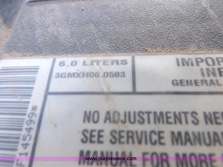 image for item H1946 2003 Chevrolet Silverado 1500HD LS Crew Cab pickup truck