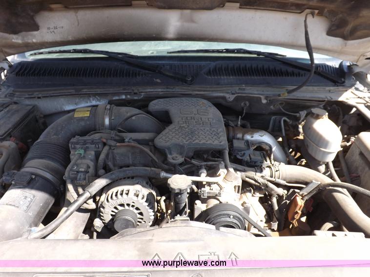 image for item H1948 2006 Chevrolet Silverado 3500 utility truck