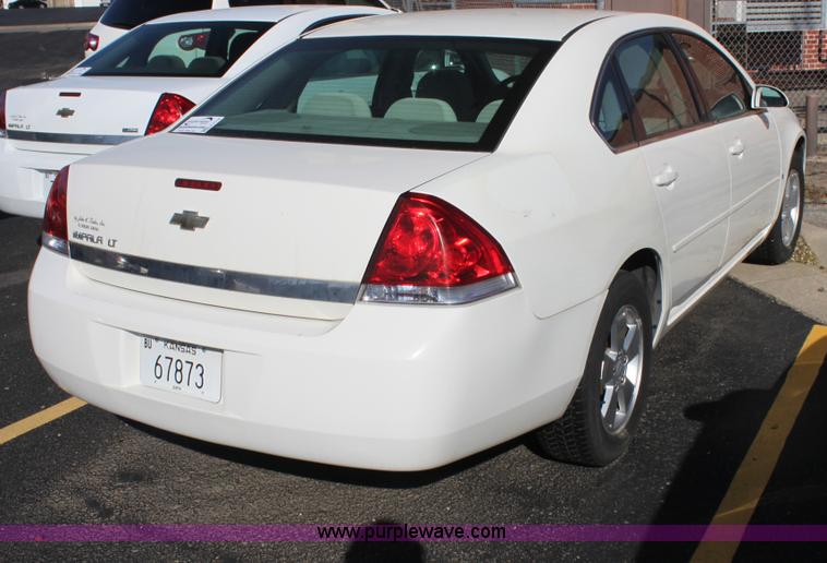 image for item H2118 2007 Chevrolet Impala LT