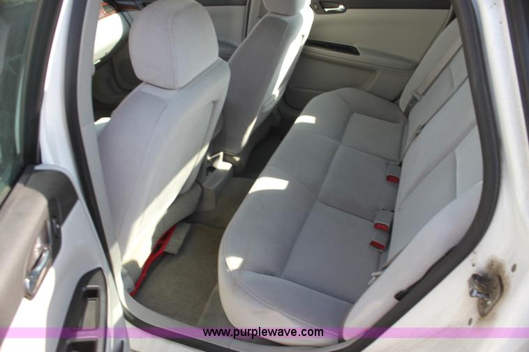 image for item H2118 2007 Chevrolet Impala LT