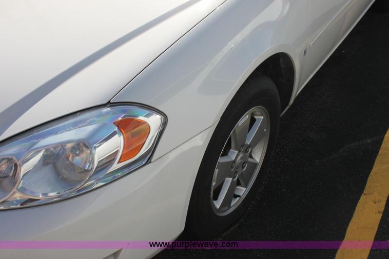 image for item H2118 2007 Chevrolet Impala LT