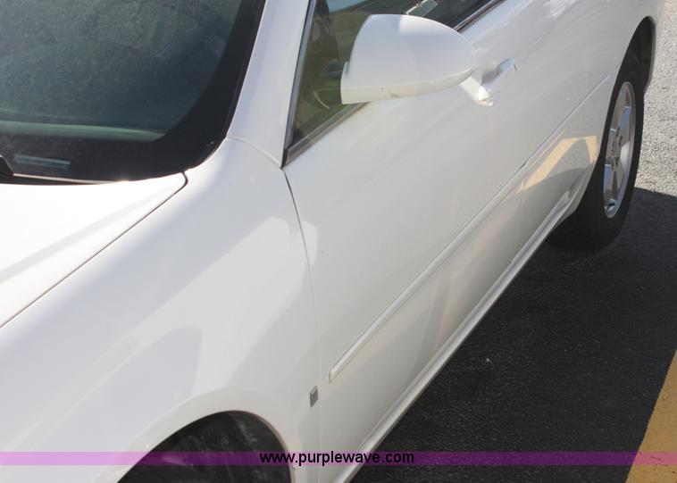 image for item H2118 2007 Chevrolet Impala LT