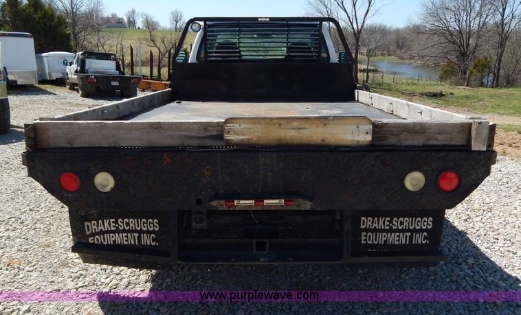 image for item H3457 1999 Ford F450 Super Duty flatbed truck