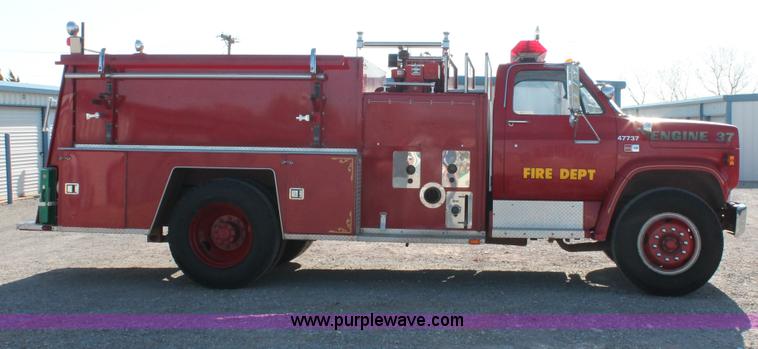 image for item H5718 1984 GMC TopKick 7000 fire truck