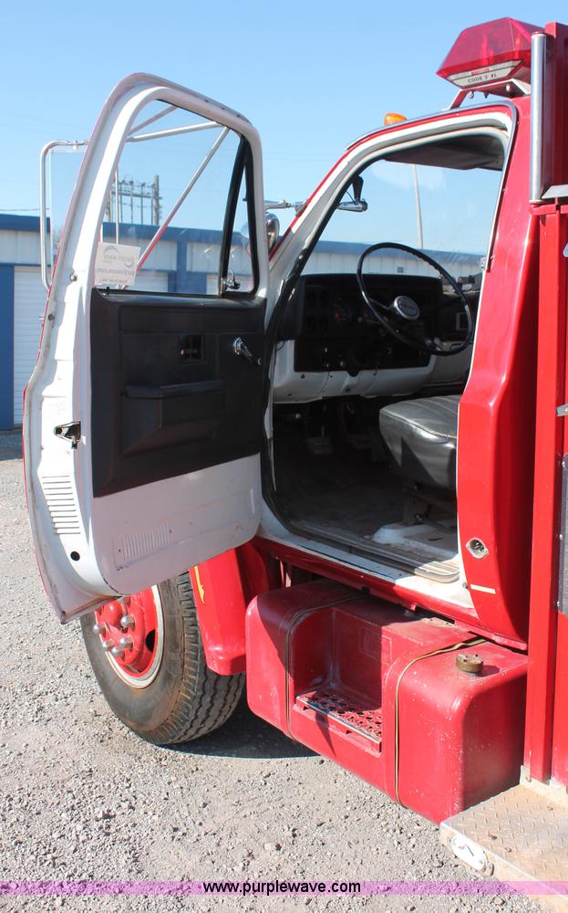 image for item H5718 1984 GMC TopKick 7000 fire truck