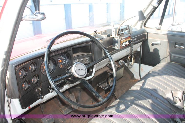 image for item H5718 1984 GMC TopKick 7000 fire truck