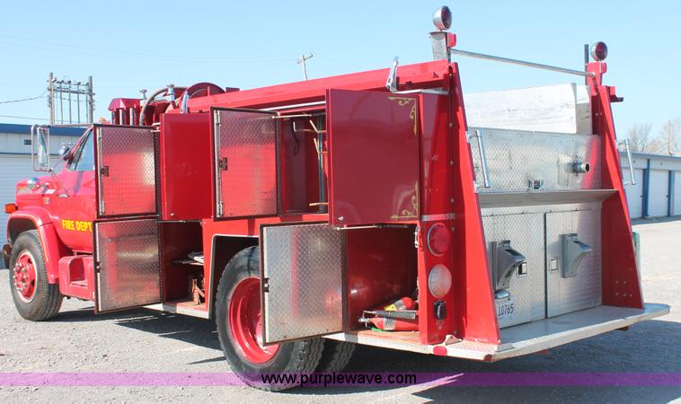 image for item H5718 1984 GMC TopKick 7000 fire truck